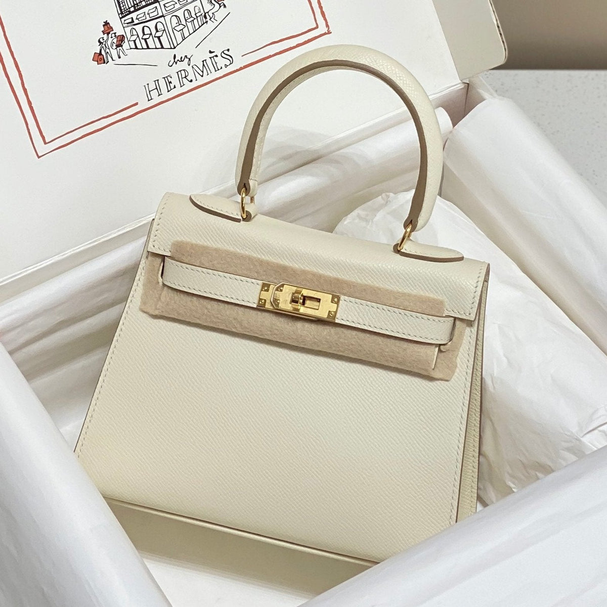 KELLY MINI 20 BAG IN WHITE CALFSKIN WITH GOLD HARDWARE