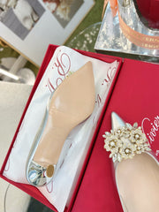 EFFLORESCENCE POINTED-TOE PUMPS 85MM IN SILVER SATIN WITH CRYSTAL BUCKLE