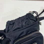 PHONE BAG 18 IN BLACK RE-NYLON
