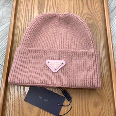 BEANIIE HAT IN CREPE PINK WOOL 335034