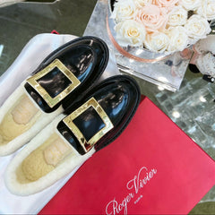 VIV' RANGERS LOAFERS IN BLACK PATENT CALFSKIN FLEECE LINING GOLD BUCKLE
