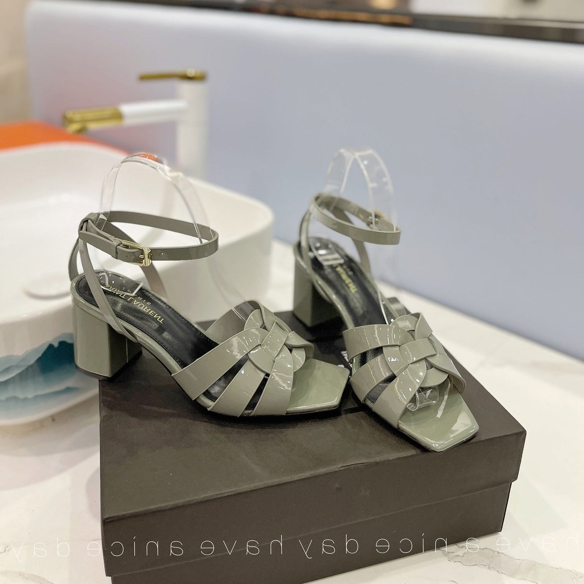 SL TRIBUTE SANDAL GLOSSY SAGE CALFSKIN