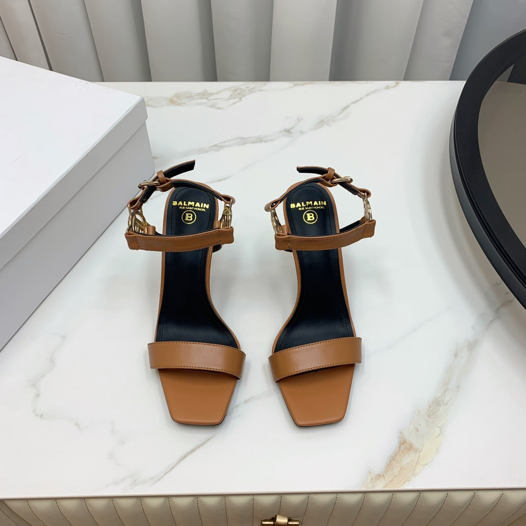 BALMAIN 25S HIGH HEELS WITH B METAL DETAIL 95MM IN CARAMEL CALFSKIN