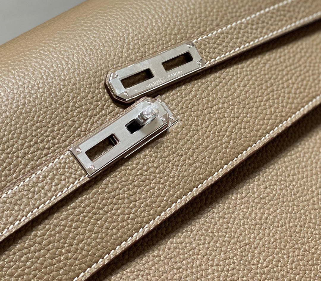 KELLY DEPECHES 38 BRIEFCASE IN ETOUPE TOGO CALFSKIN SILVER HARDWARE