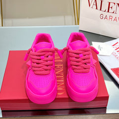 VALENTINO 25S GARAVANI ONE STUD XL PLATFORM SNEAKERS IN PINK LAMBSKIN