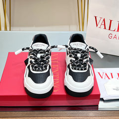 VALENTINO 25S GARAVANI ONE STUD XL PLATFORM SNEAKERS IN WHITE MIX BLACK LAMBSKIN