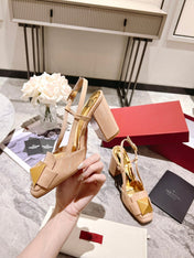 ONE STUD BEIGE TAN PATENT LEATHER LACE-UP HIGH HEELS 85 MM