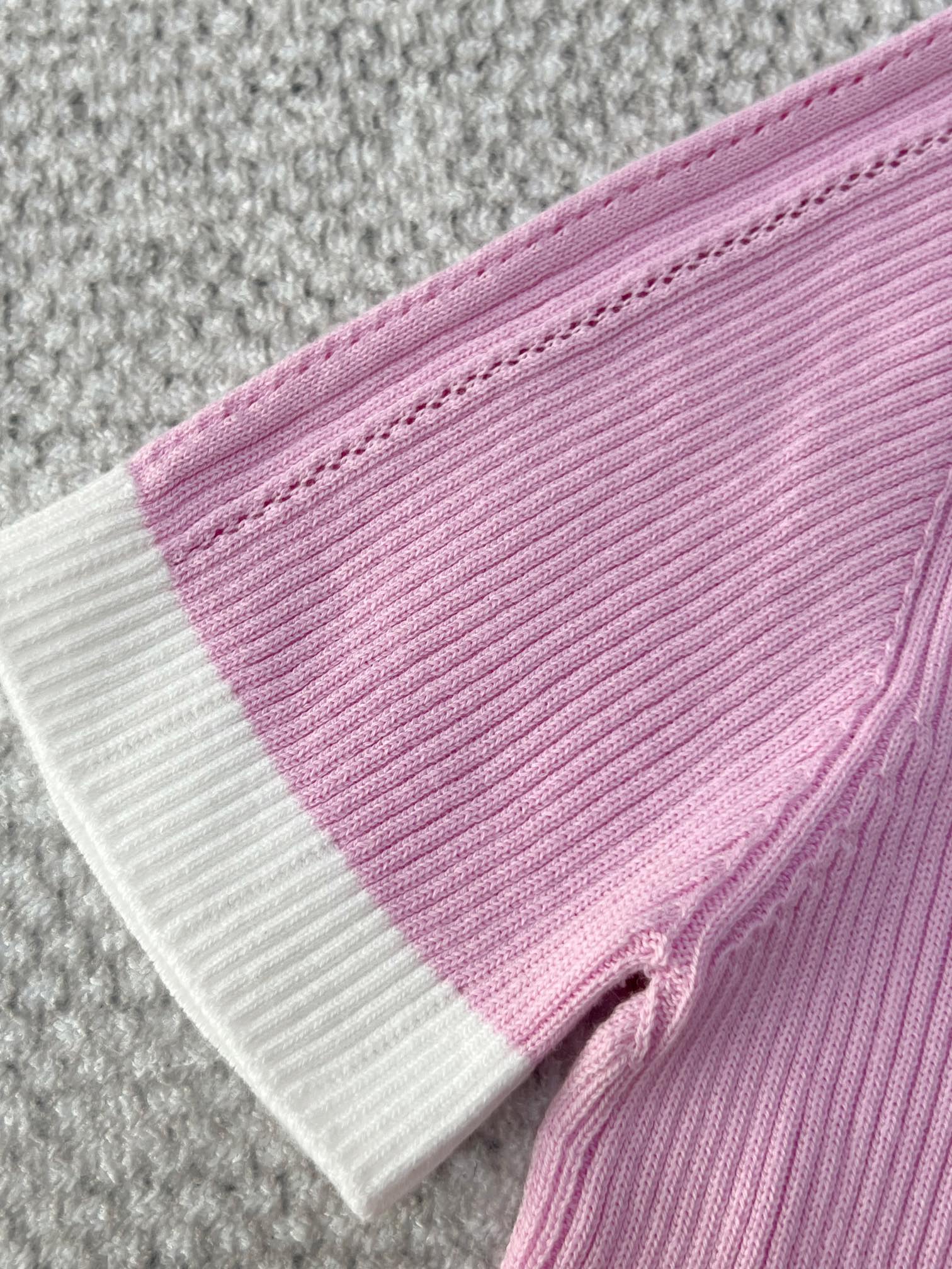 CHANEL KNIT TOP STYLE 21