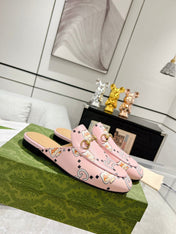HORSEBIT SLIPPER MULE WITH CUTE CAT PRINT IN LIGHT PINK CALFSKIN
