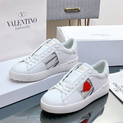 VALENTINO 25S GARAVANI ROCKSTUD UNTITLED SNEAKERS IN WHITE LAMBSKIN