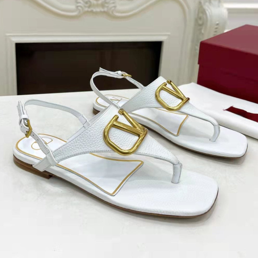 THONG SANDALS IN WHITE CALFSKIN WITH GOLD LOGO