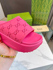 PLATFORM SANDALS IN BRIGHT PINK MONOGRAM IMPORTED TPU