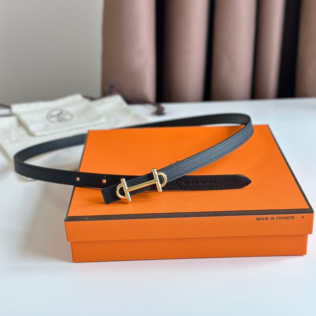 HM GAMMA BUCKLE & REVERSIBLE BLACK LEATHER STRAP 13MM GOLD HARDWARE