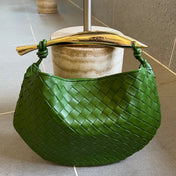 SARDINE 33 WITH CHAIN IN EMERALD GREEN LAMBSKIN