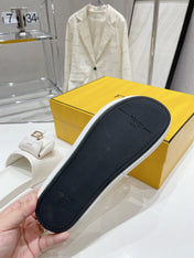 FENDI BAGUETTE SLIPPERS IN WHITE LAMBSKIN WITH GOLD HARDWARE