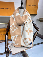 LV SCARF 240 CM IN CASHMERE 737198