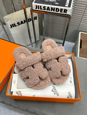 CHYPRE SLIPPERS IN ROSY BROWN LAMB WOOL