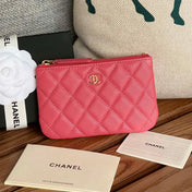 CC CLASSIC SMALL 15 ZIPPED POUCH IN BLUSH RED GRAINED CALFSKIN