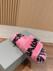 LAMB WOOL SLIPPER PINK AND BLACK
