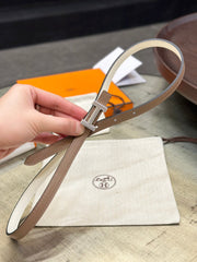 HM FOCUS BUCKLE & REVERSIBLE PEANUT BROWN AND WHITE LEATHER STRAP 13MM SILVER HARDWARE