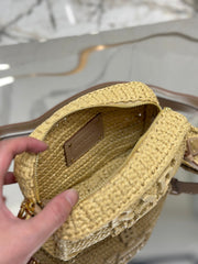 CAMERA BAG 20 IN BEIGE WOVEN RAFFIA