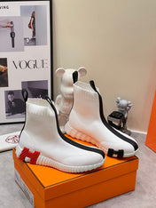 H FUN CLASSIC SNEAKER STYLISH WHITE AND BLACK LINE FABRIC