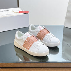 VALENTINO 25S GARAVANI ROCKSTUD UNTITLED STUDDED SNEAKERS IN WHITE MIX PINK LAMBSKIN