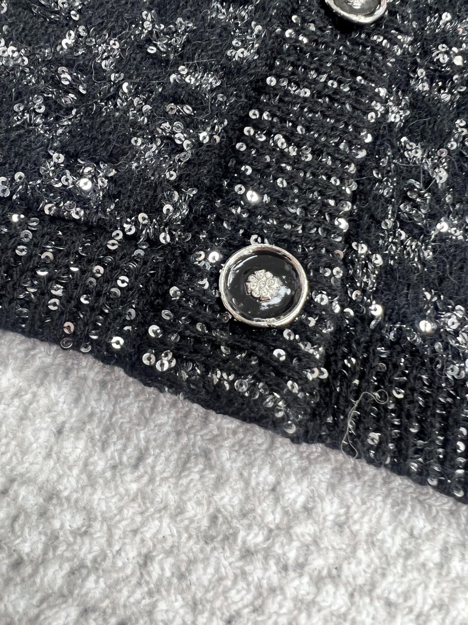 CHANEL CARDIGAN STYLE 26