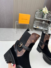 LAUREATE PLATFORM DESERT BOOT IN BLACK SUEDE AND BROWN CALFSKIN