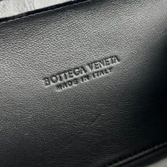 KNOT 19 IN BLACK CROCODILE PATTERN CALFSKIN