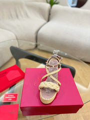 GARAVANI ROCKSTUD WEDGE SANDALS IN ROSY BROWN CALFSKIN AND BEIGE RAFFIA
