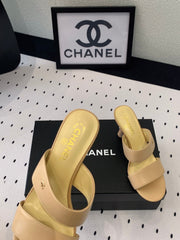 MULES cream LAMBSKIN