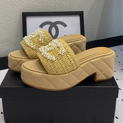 Double CC pearl platform sandals Sheepskin Fawn Yellow