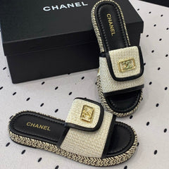 Double CC Women New Trendy Calfskin Slippers White Black