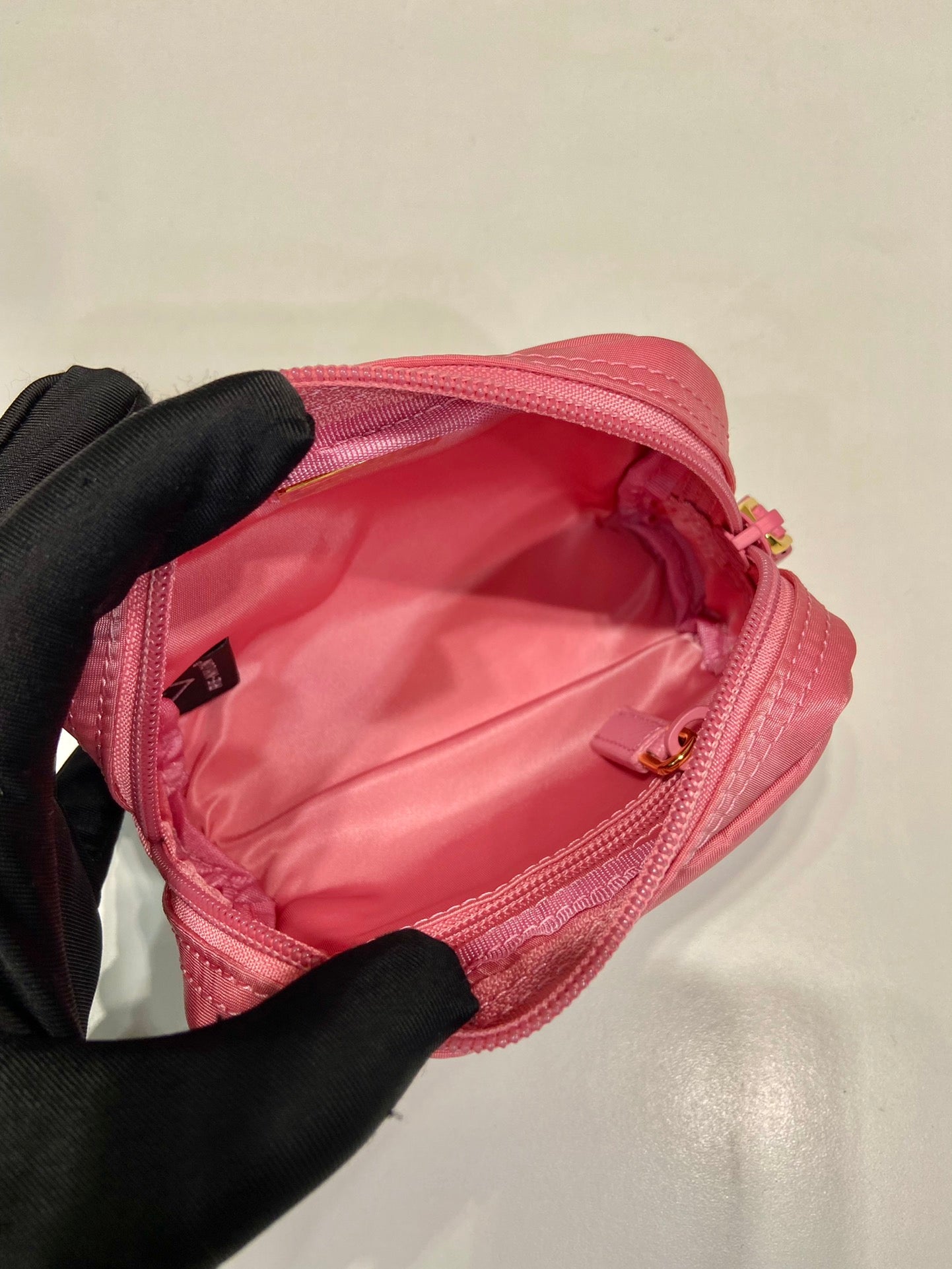 CLUTCH 12 IN CANDY PINK RE-NYLON