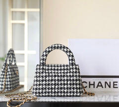 CHANEL 25S KELLY BAG 19 CM IN BLACK MIX WHITE TWEED WITH GOLD HARDWARE