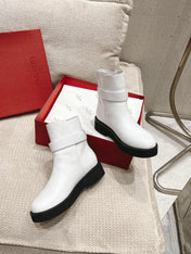 VLOGO LOCKER WHITE CALFSKIN ANKLE BOOT 40MM