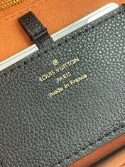 SOFT TWIST 27 IN BLACK CALFSKIN GOLD LOGO
