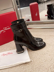 VIV' PODIUM BOOTIES IN BLACK LAMBSKIN