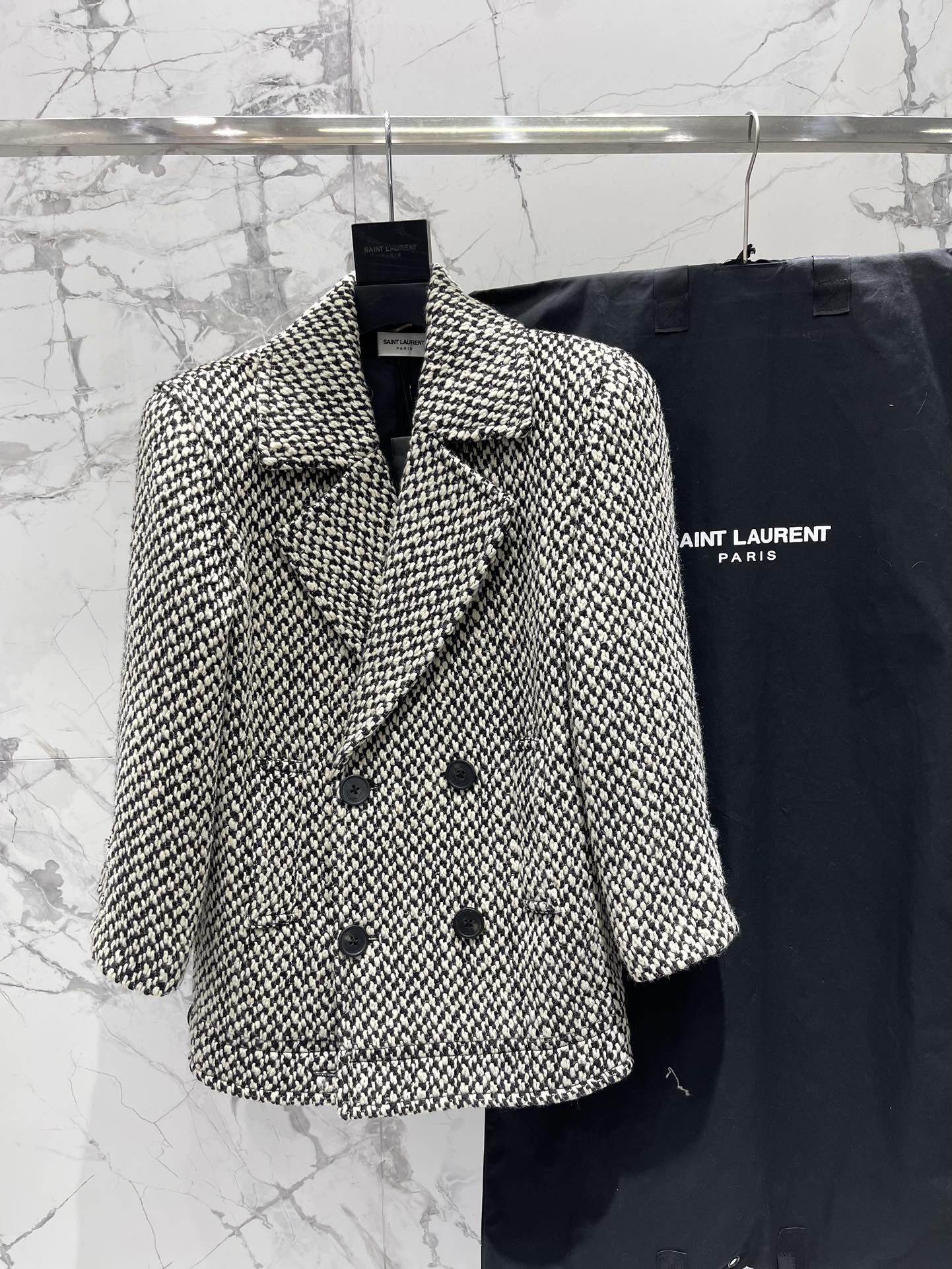 YSL 25S WOOL COAT STYLE 216