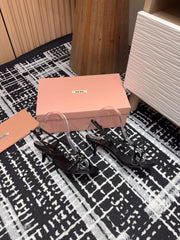 STRAP HIGH HEEL SANDALS IN BLACK SHINY LAMBSKIN