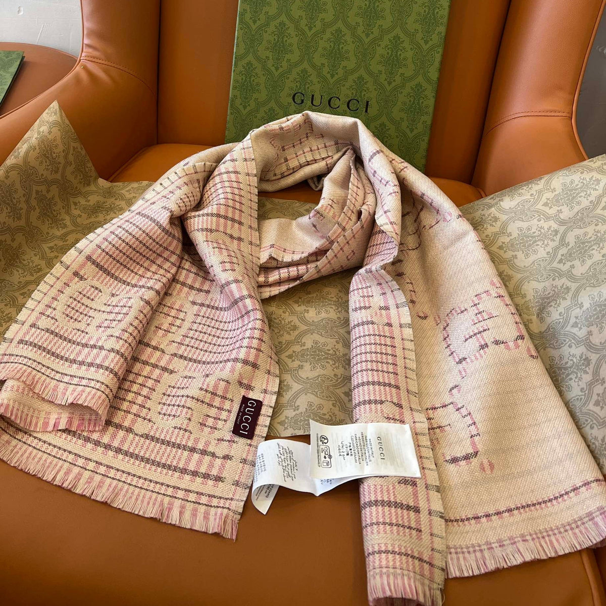 GUCCI 25S SCARF 180 IN WOOL 636369