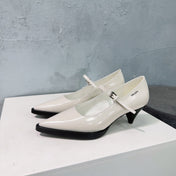 POINTED TOE MEDIUM HEEL PUMPS IN RICE WHITE GLOSSY LAMBSKIN