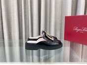 VIV' RANGERS MULES IN BLACK PATENT CALFSKIN GOLD BUCKLE