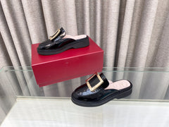 VIV' RANGERS MULES IN BLACK PATENT CALFSKIN GOLD BUCKLE