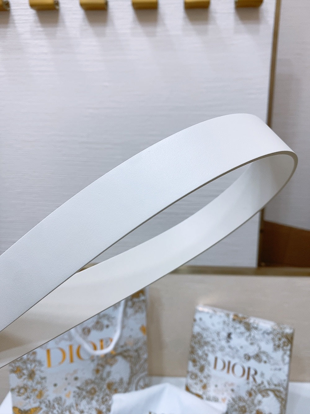 DIOR 25S BELT 30 MM IN WHITE CALFSKIN 586582