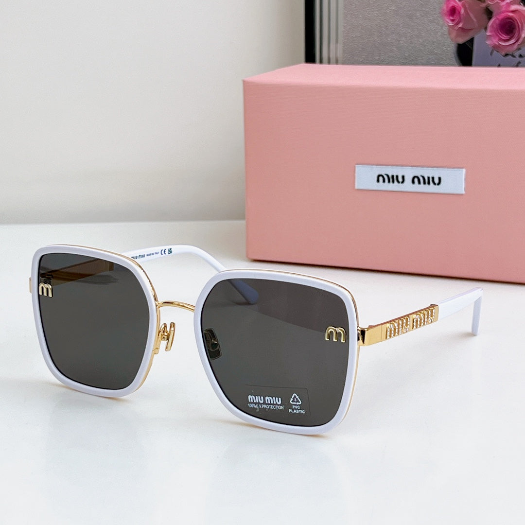 LOGO SQUARE SUNGLASSES 𝘚𝘔𝘜08𝘚 IN METAL