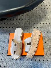 EZE SANDAL PLATFORM 85 MM IN PALE GRAY SUEDE