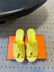 EZE SANDAL 85 MM IN NEON YELLOW CALFSKIN