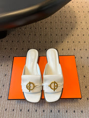 ILOT FLAT SANDAL IN WHITE CALFSKIN